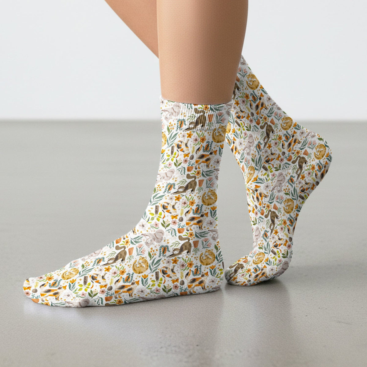 Cat Wildflower Garden Floral Pattern Socks, Adult Socks for Men and Women