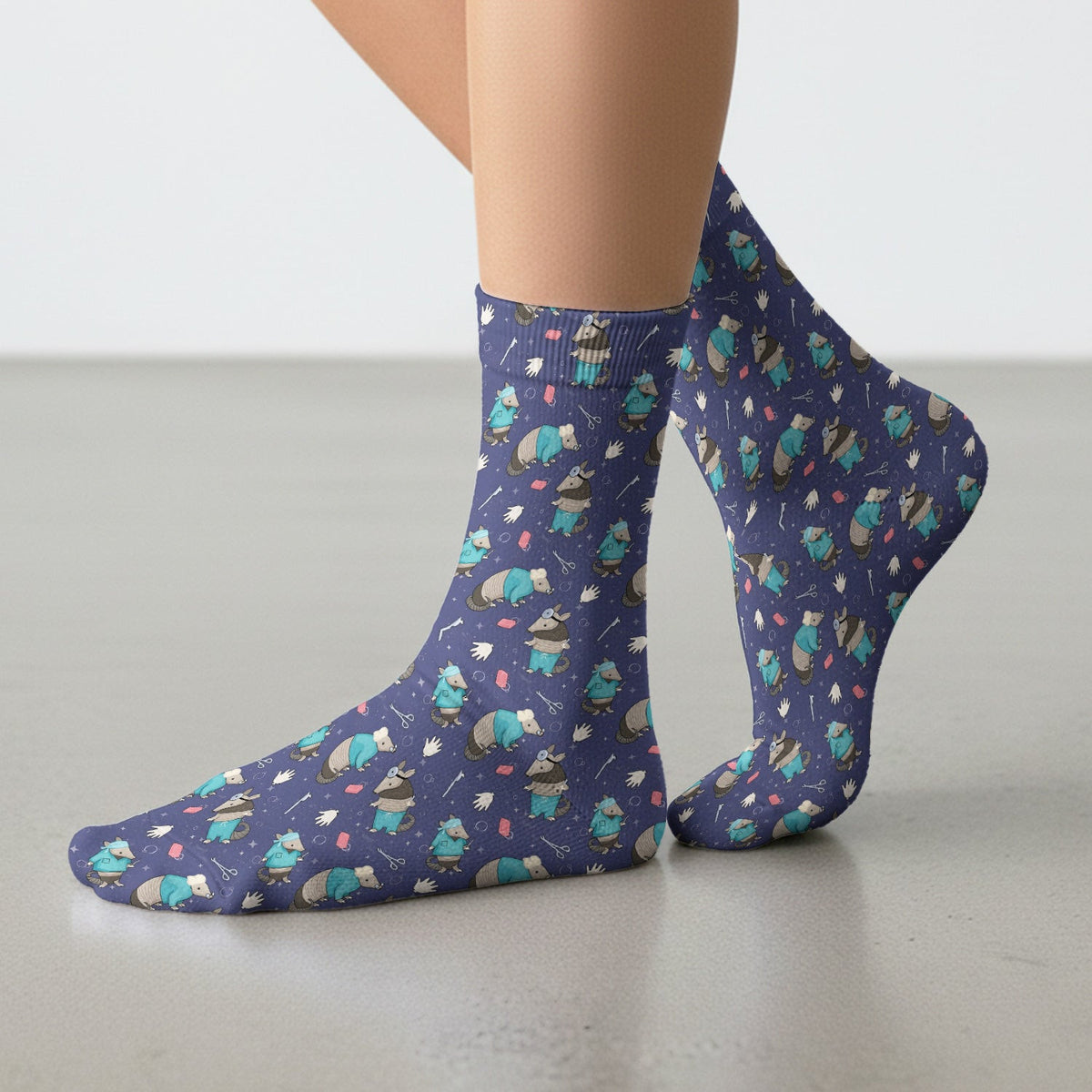 Armadillo Doctor Medical Tools Pattern Socks, Adult Socks for Men and Women