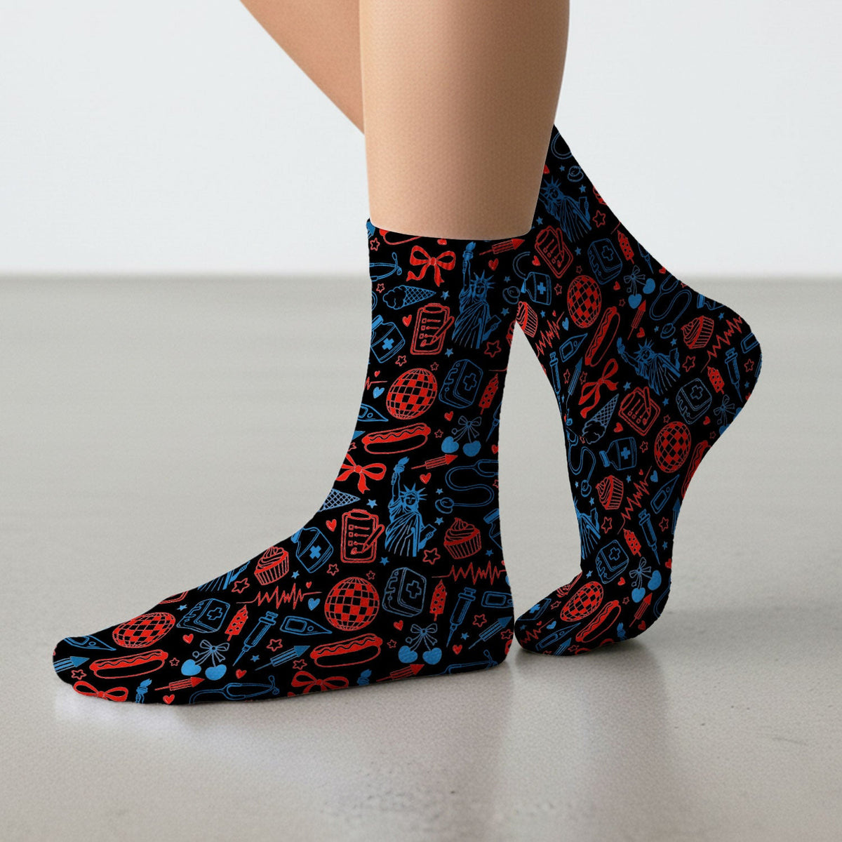 Patriotic Nurse Medical Icons Pattern Print Socks, Adult Socks for Men and Women