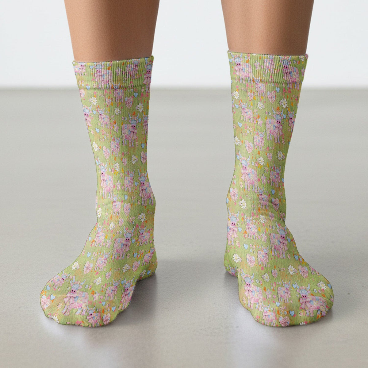 Cute Girly Cow Daisy Pastel Pattern Socks, Socks for Nurse Doctor