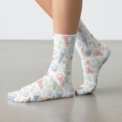 Ocean Jellyfish Starfish Seashell Pattern Socks, Adult Socks for Men and Women