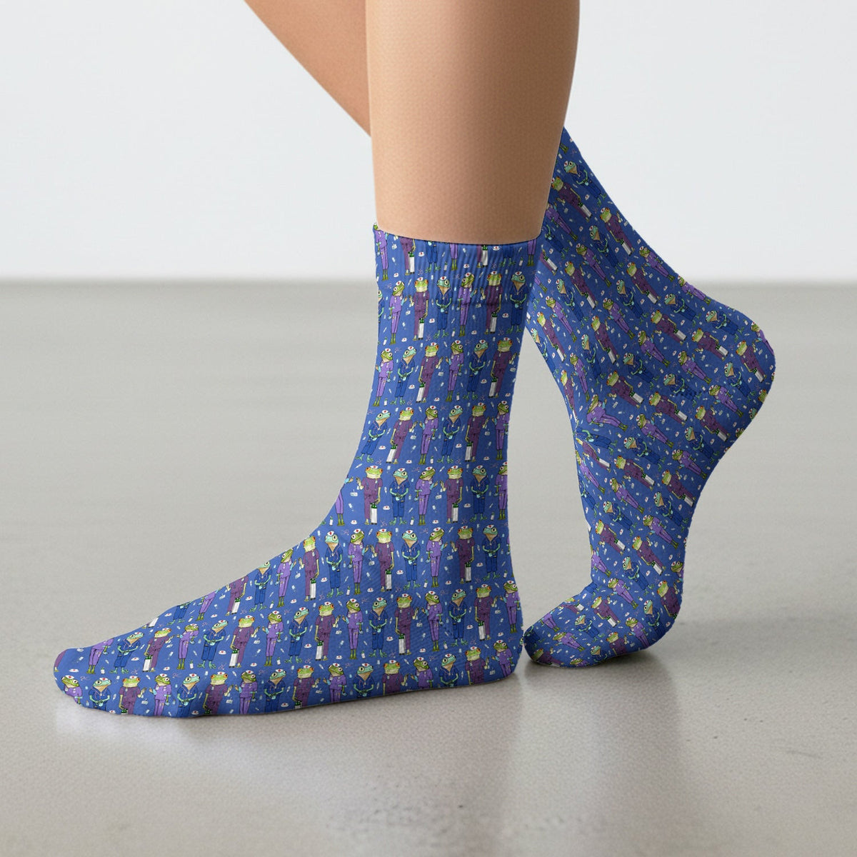 Funny Frog Nurse Pattern Medical Crew Socks for Nurses Gift Idea