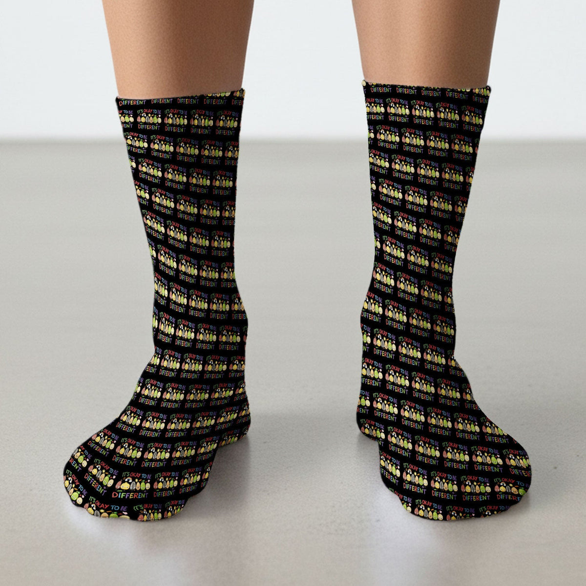 Autism Awareness Nurse Scrub Socks, It’s Okay To Be Different Pattern Nurses Sock, Comfortable Uniform Scrubs For Nursing
