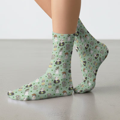 St. Patrick’s Day Scrub Socks, Lucky Cat With Shamrock Pattern Sock, Breathable Fabrics Nursing Uniform