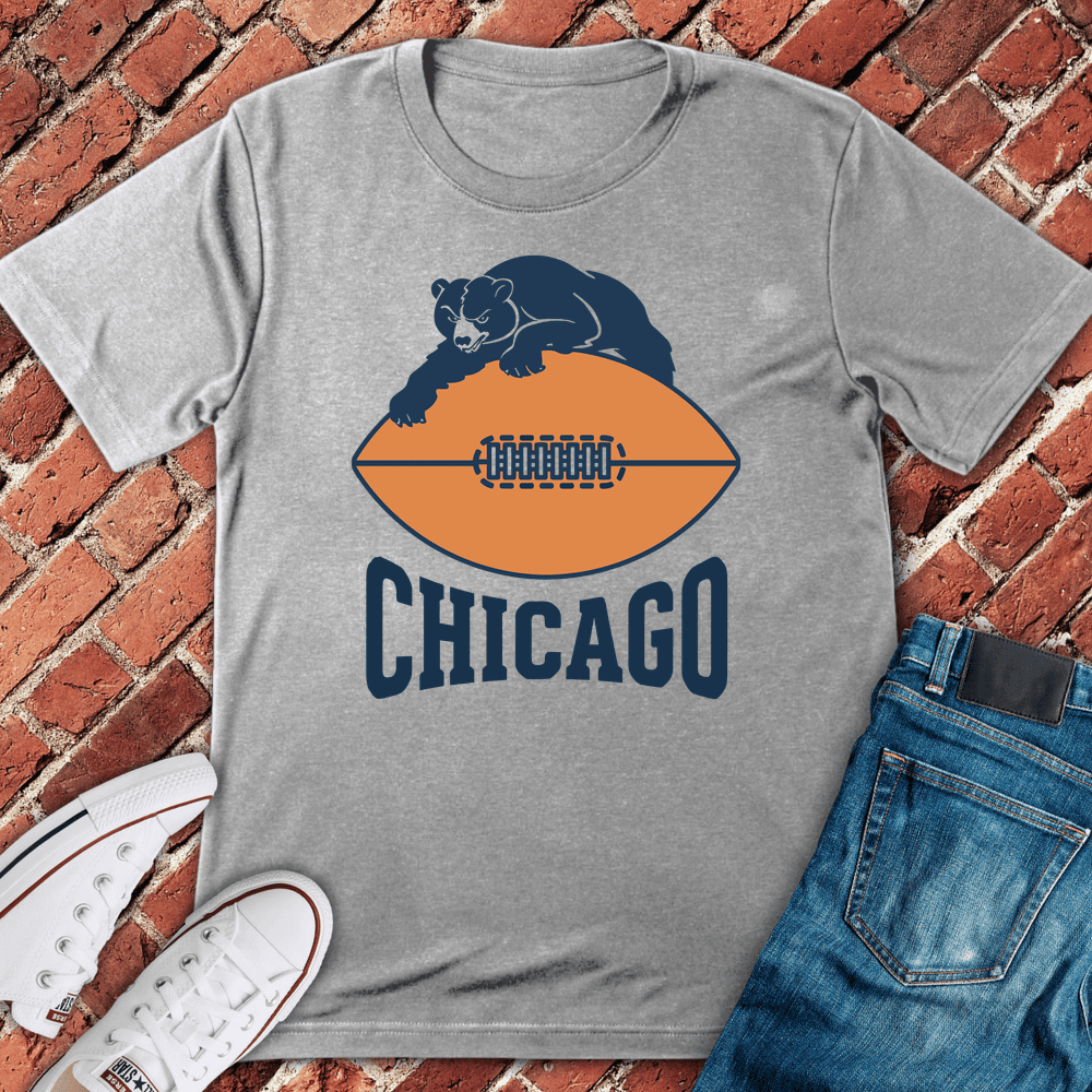 Chicago Bear Grip T-Shirt - Graphic Tee - Gift for Chicago Lovers - Unisex