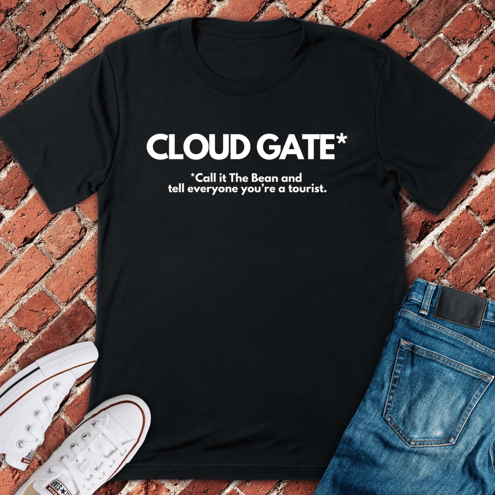 Cloud Gate Tourist T-Shirt - Chicago Graphic Tee - Gift for Chicago Lovers - Unisex