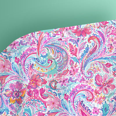 Elegant Pink Paisley Blossom Pattern Scrub Top, Comfortable Scrubs for Nurses