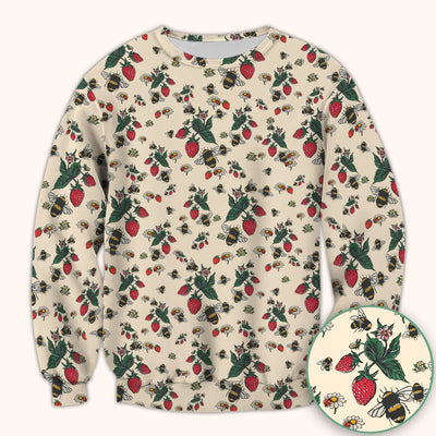 Cute Strawberry Bee Daisy Floral Pattern Scrub Top, Comfortable Scrubs for Nurses