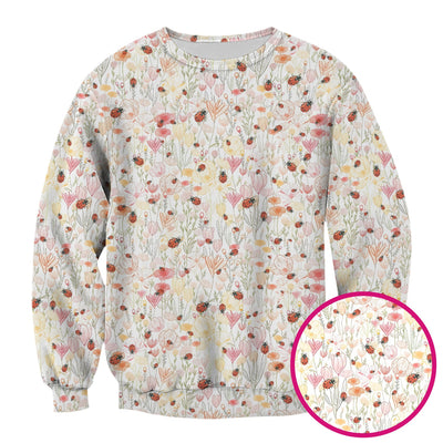 Cute Nurse Wildflower Ladybug Garden Pattern Scrub Top, Comfortable Scrubs for Nurses