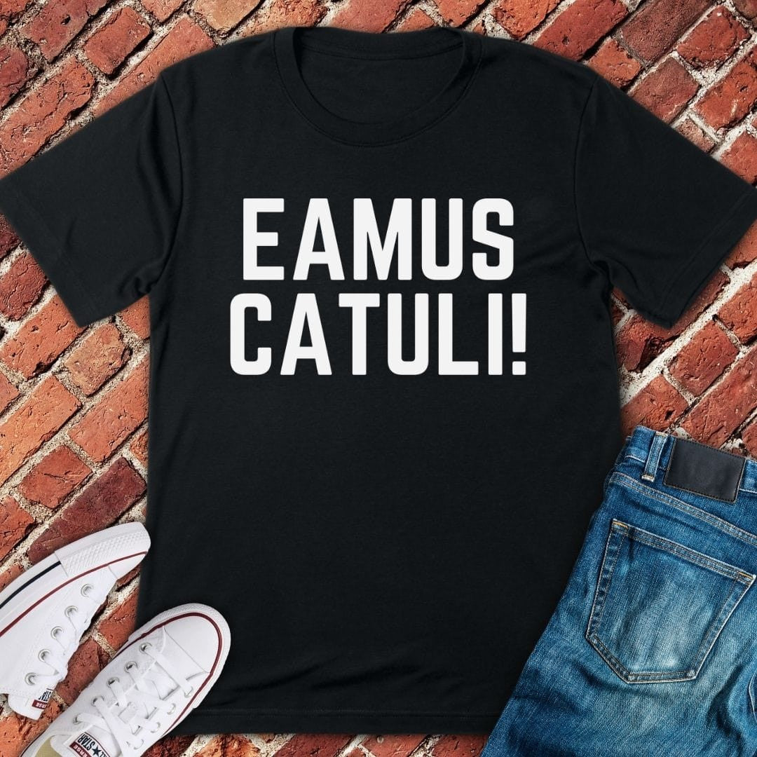 Eamus Catuli! T-Shirt - Chicago Graphic Tee - Gift for Chicago Lovers - Unisex