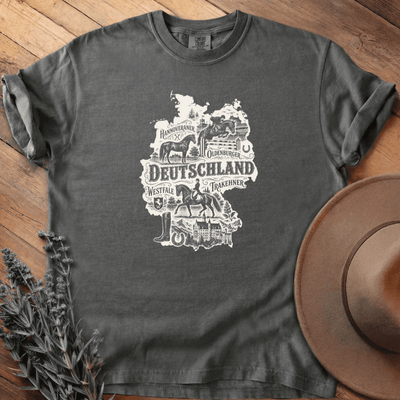 Deutschland & die Pferde T-Shirt - Horse Graphic Tee - Gift for Horse Lovers - Unisex