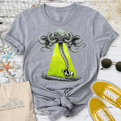 Alien Octopus T-Shirt - Ocean Graphic Tee - Gift for Ocean Lovers - Unisex