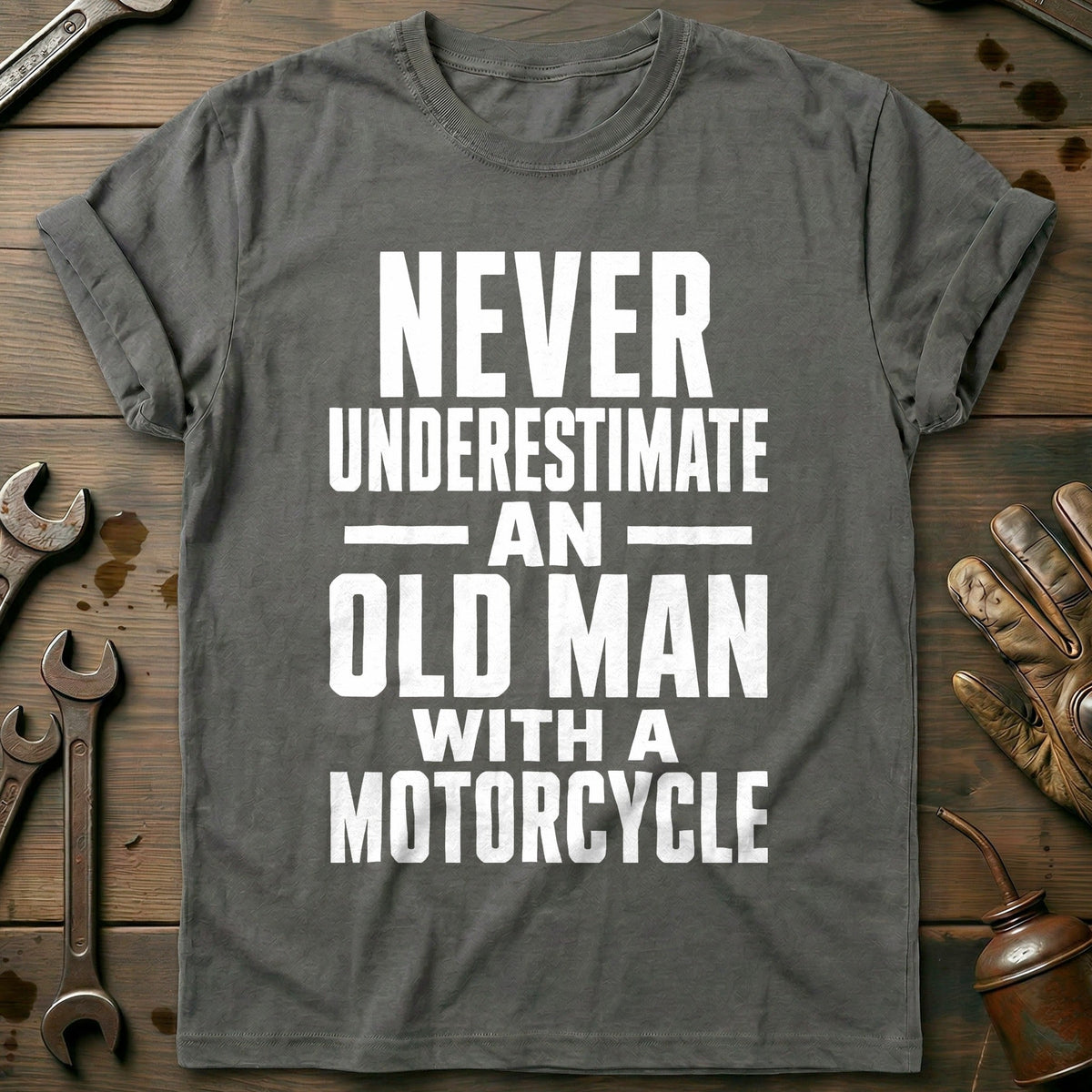 Never Underestimate an Old Man with a 79 Motorcycle T-Shirt EU Gift For Biker