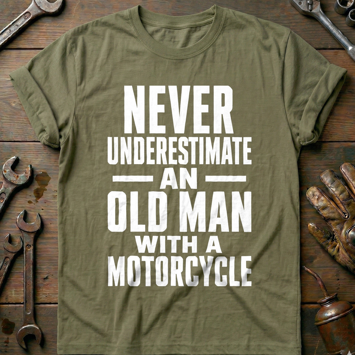 Never Underestimate an Old Man with a 79 Motorcycle T-Shirt EU Gift For Biker