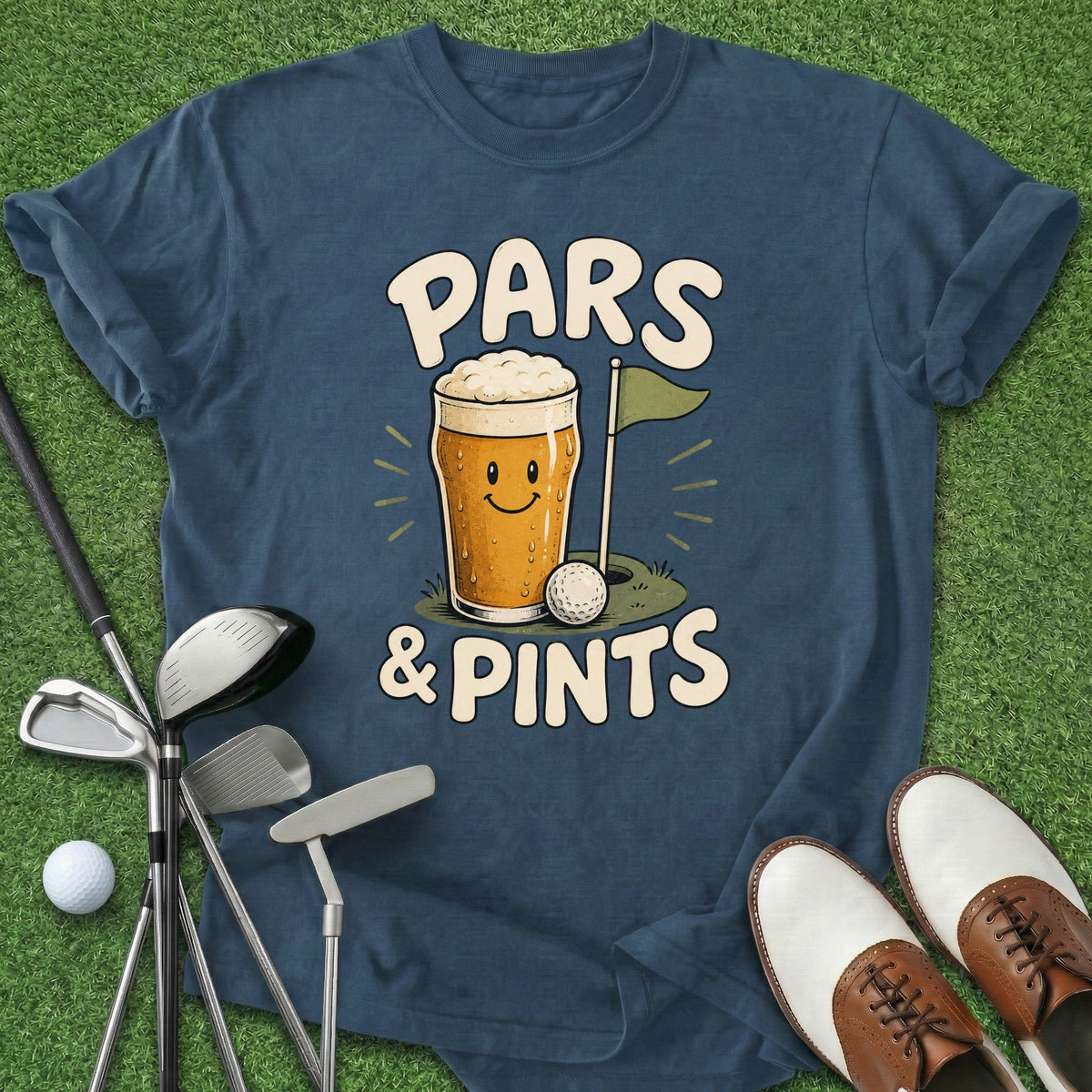 Pars & Pints T-Shirt Gift For Golfer