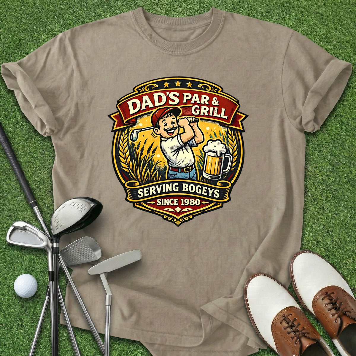Dad's Par & Grill T-Shirt Gift For Golfer