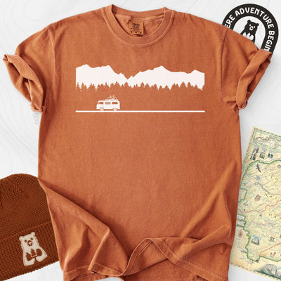 Motorhome in the Mountains T-Shirt Gift For Hiker