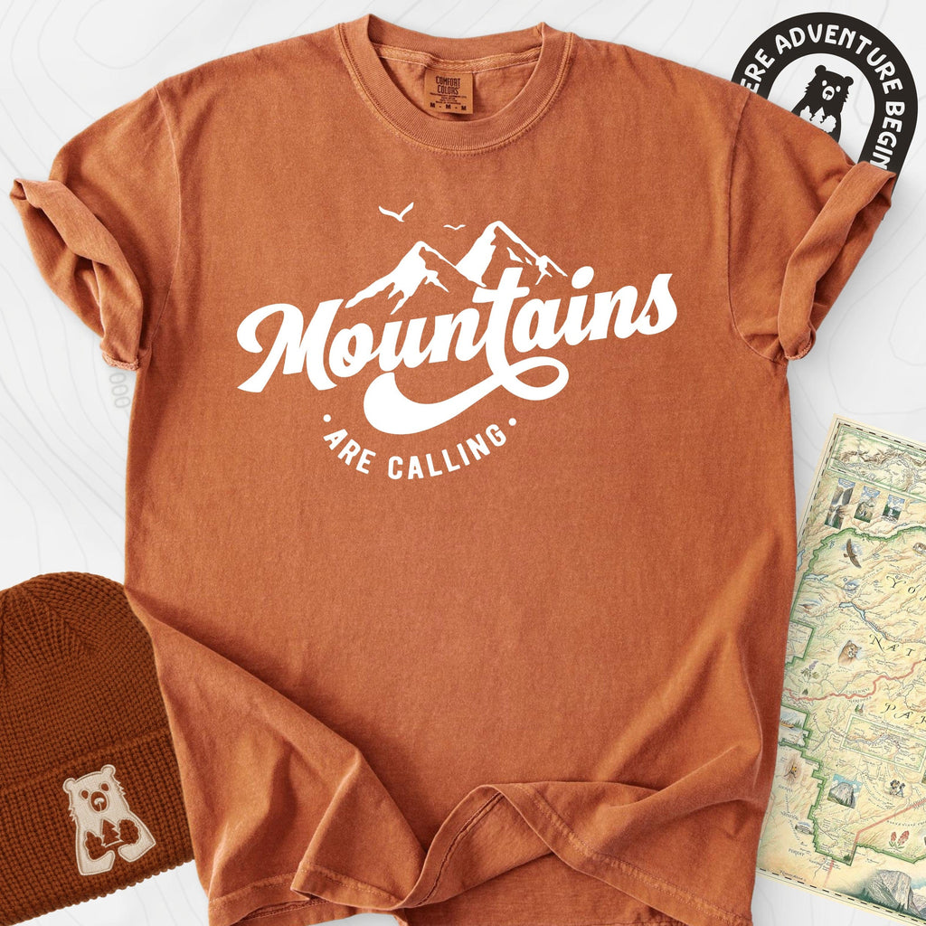 Calling Mountains T-Shirt Gift For Hiker