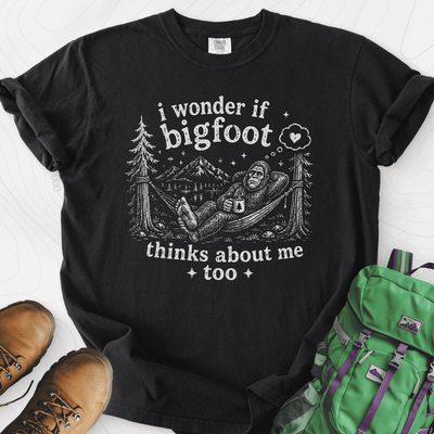 Bigfoot Daydream T-Shirt Gift For Hiker