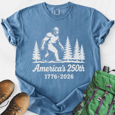 Bigfoot 250th T-Shirt Gift For Hiker