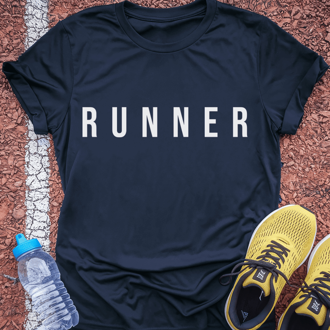 R U N N E R T-shirt Gift Ideas For Runners